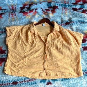 Cute old navy orange crème top good for summer months and not super worn